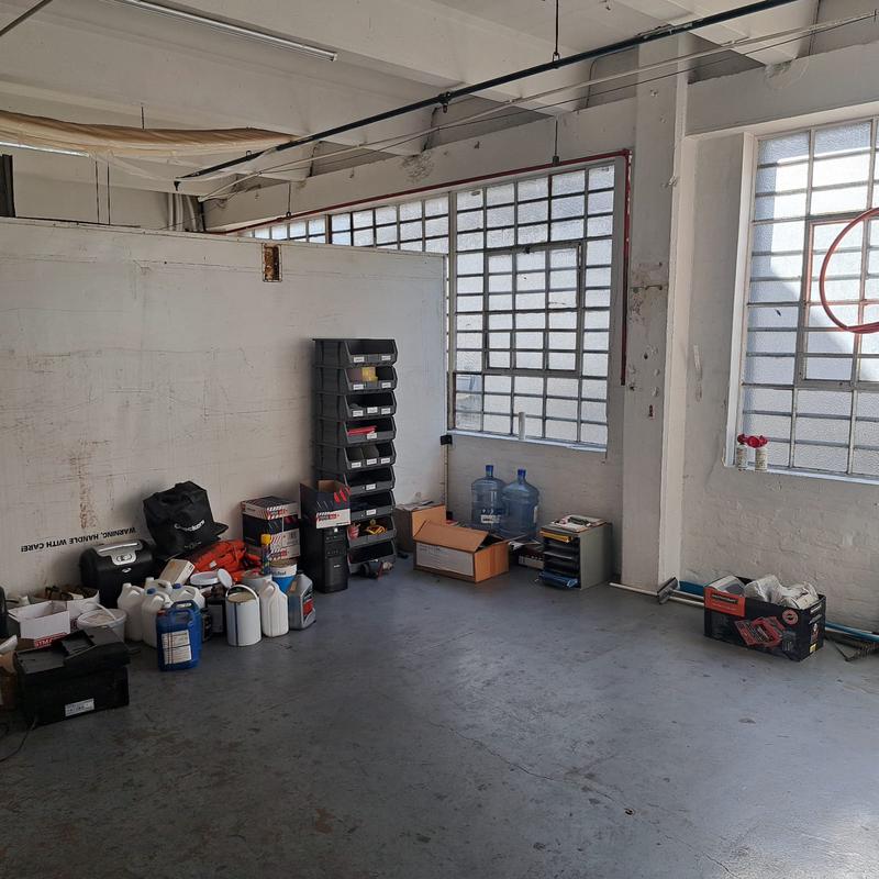 To Let Commercial Property for Rent in Neave Industrial Eastern Cape
